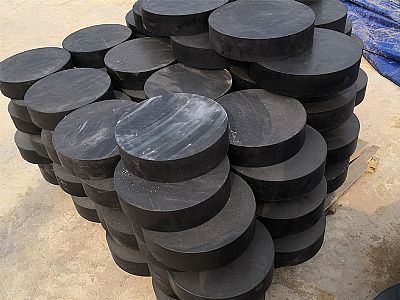 政和县板式橡胶支座由若干层橡胶片与薄钢板经加压硫化